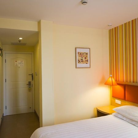 Home Inn Beijing Headquater World Park Extérieur photo
